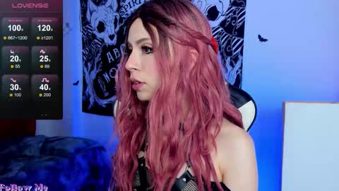 Nikoll online show from October 18, 10:40 am