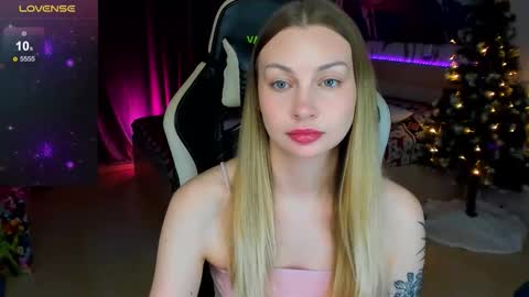 Annie online show from December 16, 1:22 am