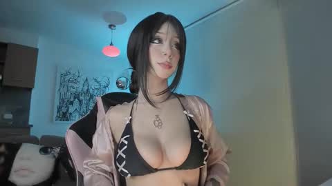 annie  online show from February 19, 11:14 pm