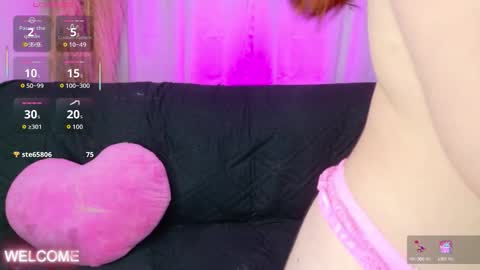 Snapshot of annie_loff chatting on September 24, 7:46 pm annie_loff online show from September 24, 7:46 pm