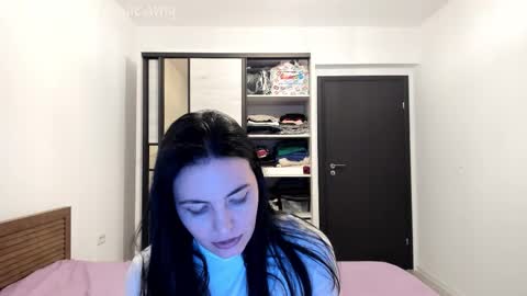 Annie online show from December 16, 6:36 pm