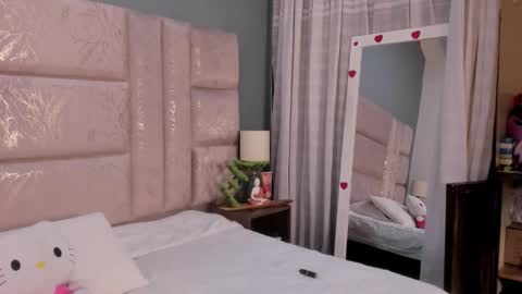 Annie online show from October 10, 12:54 pm