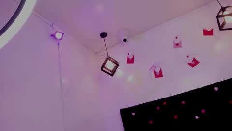 Annie Evans  online show from February 13, 6:37 am