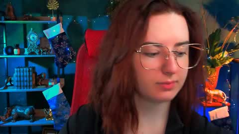 Snapshot of annterry chatting on December 10, 4:45 am Ann Terry 3 online show from December 10, 4:45 am