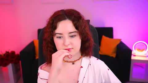Snapshot of annterry chatting on February 20, 12:15 pm Ann Terry 3 online show from February 20, 12:15 pm
