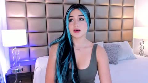    online show from February 12, 9:54 pm