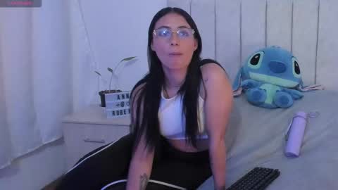 Anny online show from December 18, 8:35 pm