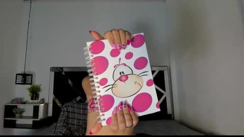 Snapshot of annyrosee chatting on March 7, 8:44 pm Anny online show from March 7, 8:44 pm