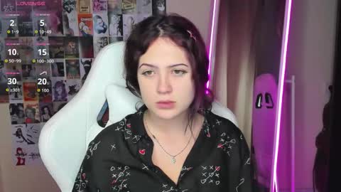 Anora online show from October 12, 3:25 pm