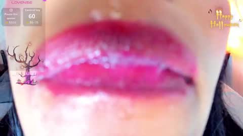 Snapshot of anthonelaa__ chatting on October 20, 8:45 pm Anthonelaa online show from October 20, 8:45 pm