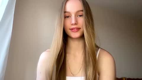 Viktoria online show from March 13, 3:02 pm