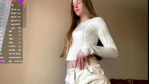 Viktoria online show from April 3, 3:10 pm