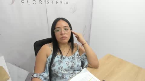 Antonella online show from December 17, 3:28 pm