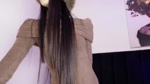 antonellariva_ online show from February 3, 7:51 pm