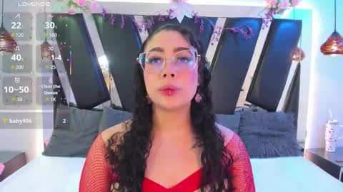 A N T O N E L L E  online show from January 16, 11:39 am