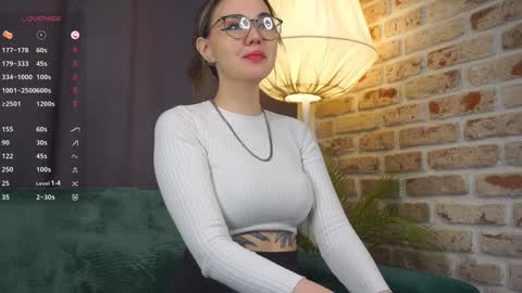 Mary online show from January 25, 7:49 pm