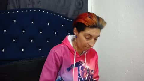 anyu online show from January 4, 11:59 pm