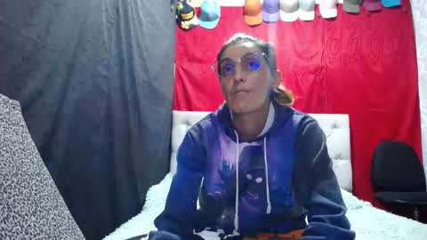 anyu online show from December 16, 10:59 pm