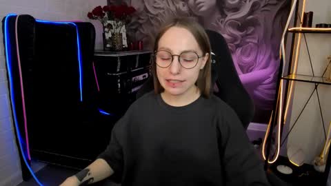 APHEX QUEEN online show from February 14, 1:18 pm