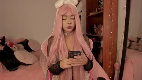     online show from November 27, 7:39 pm