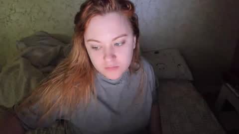 appleyummybuns online show from February 3, 4:43 am