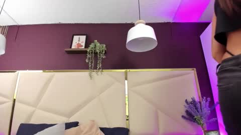 April online show from February 26, 12:04 pm