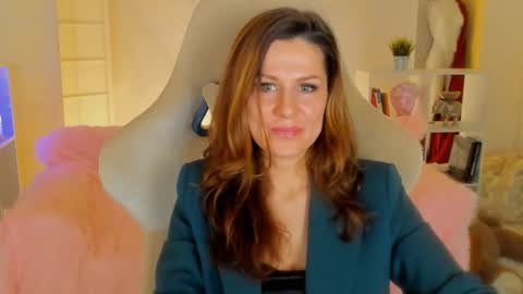 aprill_o_nill online show from February 4, 1:48 pm