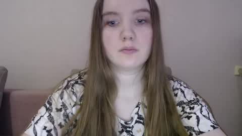 Josefin online show from December 27, 4:15 am