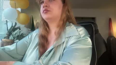 BustyPrincessLeila online show from March 14, 1:39 am