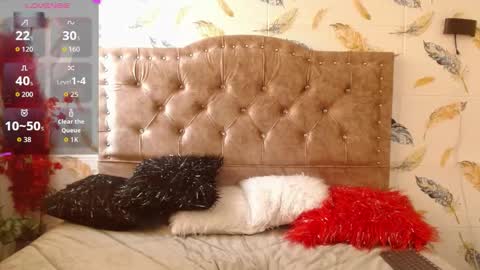 Ari online show from March 4, 8:15 pm