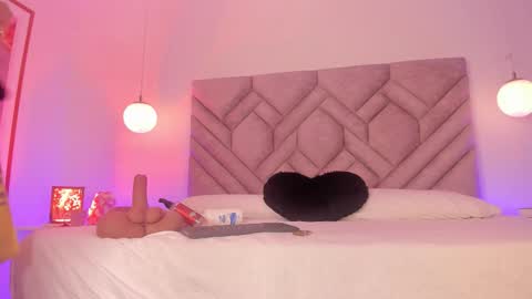 I OOT online show from December 22, 7:17 pm