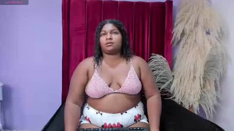 aria_velvett online show from July 22, 12:39 pm