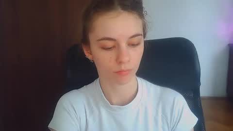 AriaCreazy online show from June 19, 9:57 am