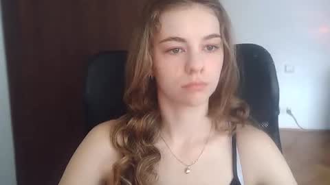 AriaCreazy online show from July 3, 6:30 am