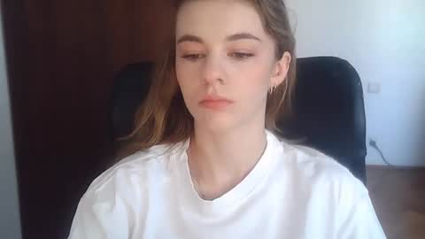AriaCreazy online show from July 2, 6:19 am