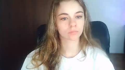 AriaCreazy online show from June 17, 6:37 am