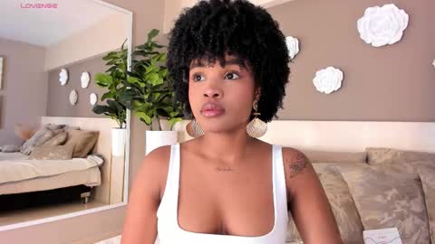 Aria Foster online show from November 9, 3:46 am