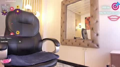 aria  online show from February 17, 7:57 pm