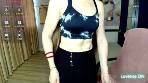 AriaGray online show from April 1, 12:17 pm