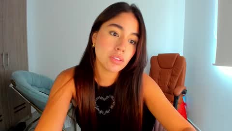 Aria Montgomery online show from March 6, 2:51 pm