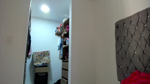 Aria Montgomery online show from January 7, 8:52 pm