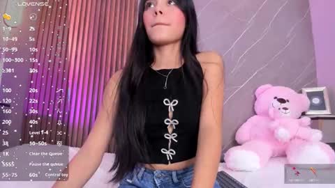 Ariana online show from October 11, 1:03 pm