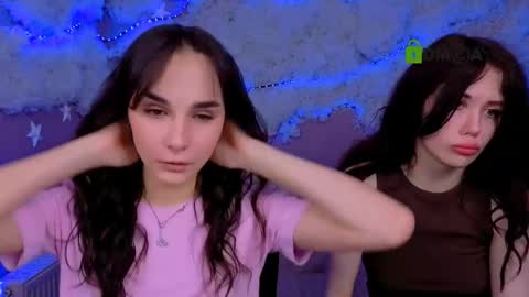 ariana_ross7 online show from May 18, 7:20 pm