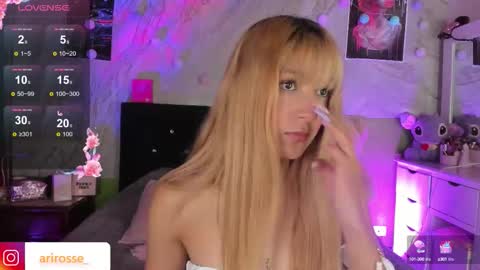 Ariana  online show from October 10, 11:04 am