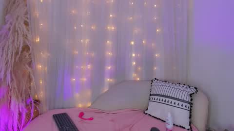 arianna cox online show from February 3, 6:40 am