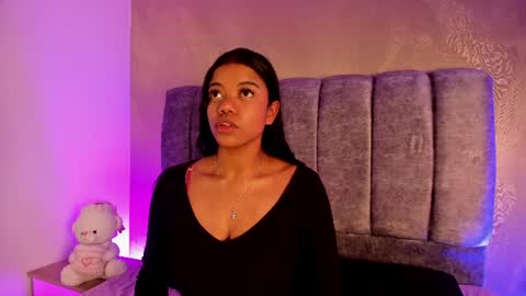 arianna_roxe_ online show from June 23, 9:29 am