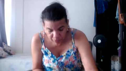 ariannaloovel online show from June 12, 6:05 pm
