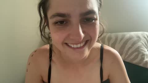 Snapshot of ariel_lena chatting on September 11, 7:47 pm Ariel online show from September 11, 7:47 pm