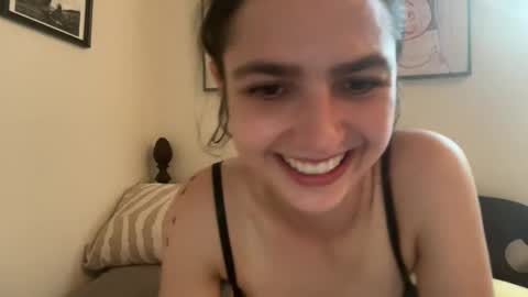 Snapshot of ariel_lena chatting on October 6, 8:57 pm Ariel online show from October 6, 8:57 pm
