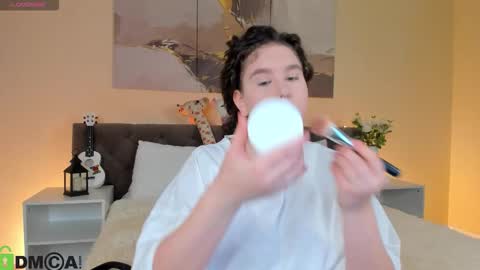 Ariella GTM3  Tue Wed Thu Fri Sat  0400 am-1030pm online show from October 21, 1:20 am